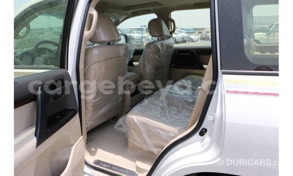 Buy Import Toyota Land Cruiser White Car in Import - Dubai in Ethiopia Buy Import Toyota Land Cruiser White Car in Import - Dubai in Ethiopia