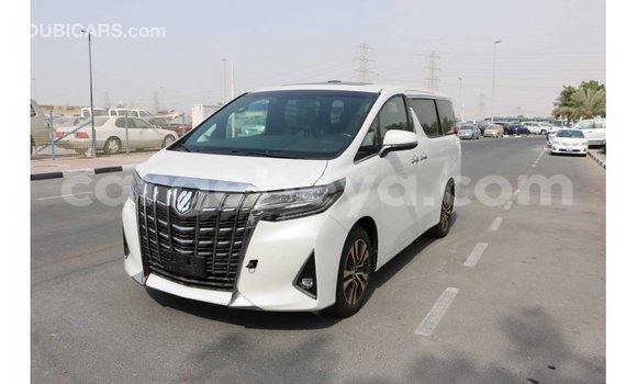 Acheter Import Voiture Toyota Alphard Blanc à Import - Dubai, Ethiopie Acheter Import Voiture Toyota Alphard Blanc à Import - Dubai, Ethiopie
