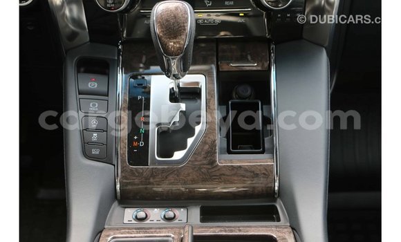 Acheter Import Voiture Toyota Alphard Blanc à Import - Dubai, Ethiopie Acheter Import Voiture Toyota Alphard Blanc à Import - Dubai, Ethiopie