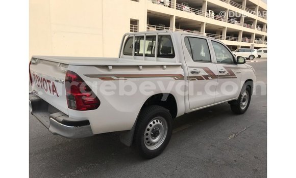 Acheter Import Voiture Toyota Hilux Blanc à Import - Dubai, Ethiopie Acheter Import Voiture Toyota Hilux Blanc à Import - Dubai, Ethiopie