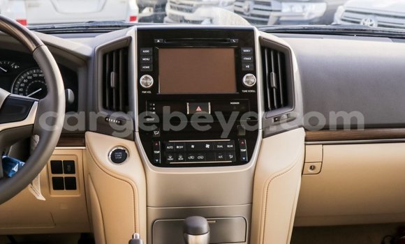 Buy Import Toyota Land Cruiser White Car in Import - Dubai in Ethiopia Buy Import Toyota Land Cruiser White Car in Import - Dubai in Ethiopia