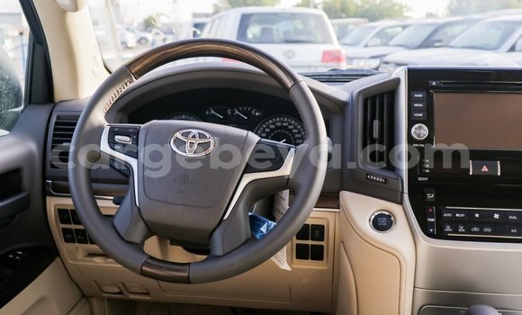 Buy Import Toyota Land Cruiser White Car in Import - Dubai in Ethiopia Buy Import Toyota Land Cruiser White Car in Import - Dubai in Ethiopia