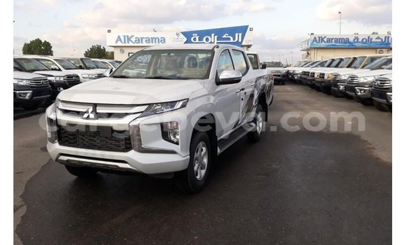 Buy Import Mitsubishi L200 White Car in Import - Dubai in Ethiopia Buy Import Mitsubishi L200 White Car in Import - Dubai in Ethiopia
