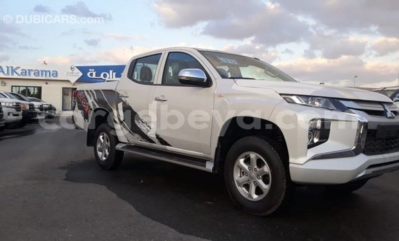 Buy Import Mitsubishi L200 White Car in Import - Dubai in Ethiopia Buy Import Mitsubishi L200 White Car in Import - Dubai in Ethiopia