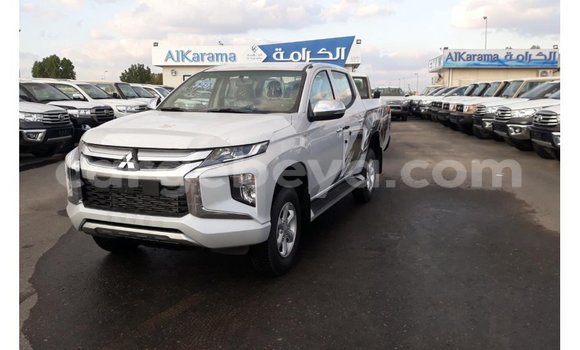 Buy Import Mitsubishi L200 White Car in Import - Dubai in Ethiopia Buy Import Mitsubishi L200 White Car in Import - Dubai in Ethiopia