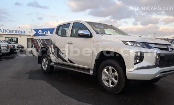 Buy Import Mitsubishi L200 White Car in Import - Dubai in Ethiopia Buy Import Mitsubishi L200 White Car in Import - Dubai in Ethiopia
