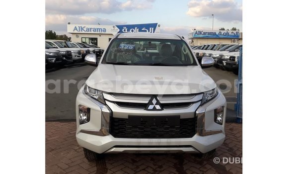 Buy Import Mitsubishi L200 White Car in Import - Dubai in Ethiopia Buy Import Mitsubishi L200 White Car in Import - Dubai in Ethiopia