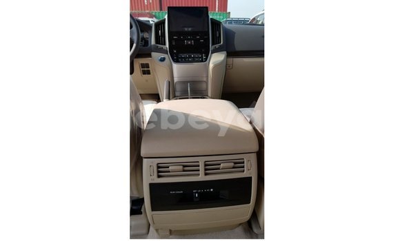 Buy Import Toyota Land Cruiser White Car in Import - Dubai in Ethiopia Buy Import Toyota Land Cruiser White Car in Import - Dubai in Ethiopia