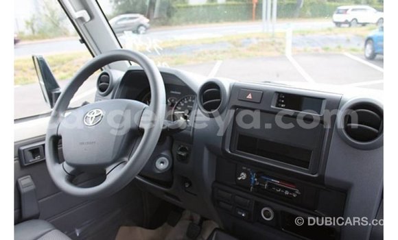 Buy Import Toyota Land Cruiser White Car in Import - Dubai in Ethiopia Buy Import Toyota Land Cruiser White Car in Import - Dubai in Ethiopia