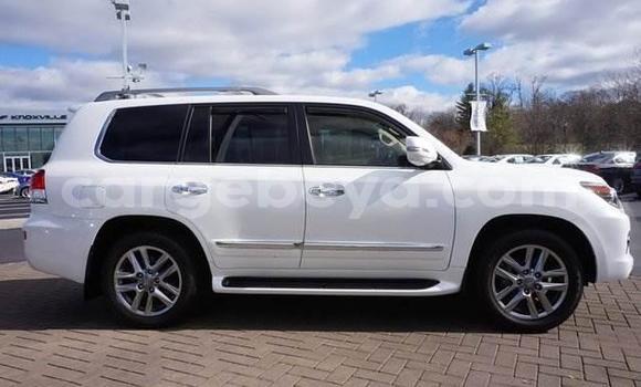 Buy Used Lexus LX 570 White Car in Addis–Ababa in Ethiopia Buy Used Lexus LX 570 White Car in Addis–Ababa in Ethiopia