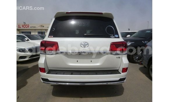 Buy Import Toyota Land Cruiser White Car in Import - Dubai in Ethiopia Buy Import Toyota Land Cruiser White Car in Import - Dubai in Ethiopia