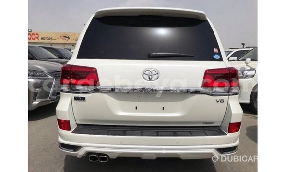 Buy Import Toyota Land Cruiser White Car in Import - Dubai in Ethiopia Buy Import Toyota Land Cruiser White Car in Import - Dubai in Ethiopia