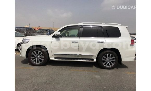Buy Import Toyota Land Cruiser White Car in Import - Dubai in Ethiopia Buy Import Toyota Land Cruiser White Car in Import - Dubai in Ethiopia