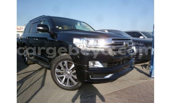 ይግዙ Imported Toyota Land Cruiser ጥቁር መኪና በ Import - Dubai በ ኢትዮጵያ ይግዙ Imported Toyota Land Cruiser ጥቁር መኪና በ Import - Dubai በ ኢትዮጵያ