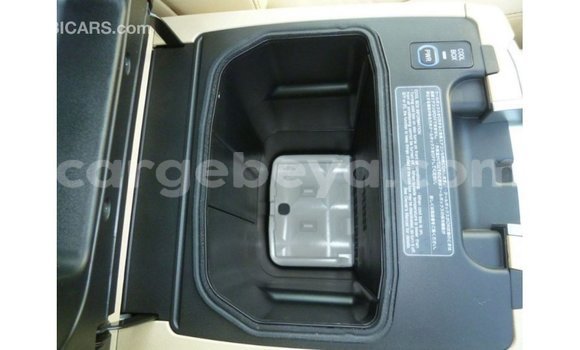 ይግዙ Imported Toyota Land Cruiser ጥቁር መኪና በ Import - Dubai በ ኢትዮጵያ ይግዙ Imported Toyota Land Cruiser ጥቁር መኪና በ Import - Dubai በ ኢትዮጵያ