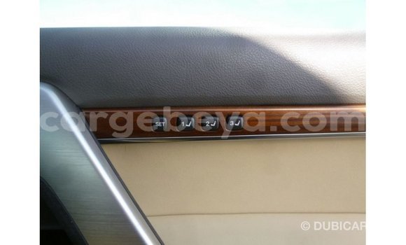 ይግዙ Imported Toyota Land Cruiser ጥቁር መኪና በ Import - Dubai በ ኢትዮጵያ ይግዙ Imported Toyota Land Cruiser ጥቁር መኪና በ Import - Dubai በ ኢትዮጵያ
