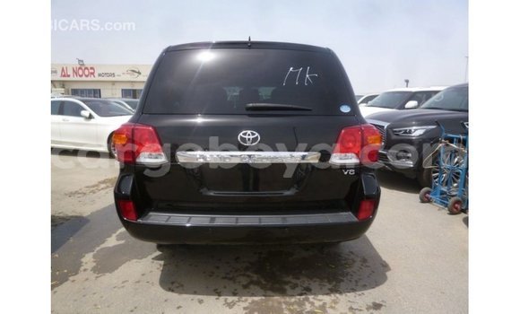 ይግዙ Imported Toyota Land Cruiser ጥቁር መኪና በ Import - Dubai በ ኢትዮጵያ ይግዙ Imported Toyota Land Cruiser ጥቁር መኪና በ Import - Dubai በ ኢትዮጵያ