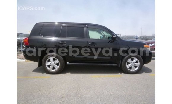 ይግዙ Imported Toyota Land Cruiser ጥቁር መኪና በ Import - Dubai በ ኢትዮጵያ ይግዙ Imported Toyota Land Cruiser ጥቁር መኪና በ Import - Dubai በ ኢትዮጵያ