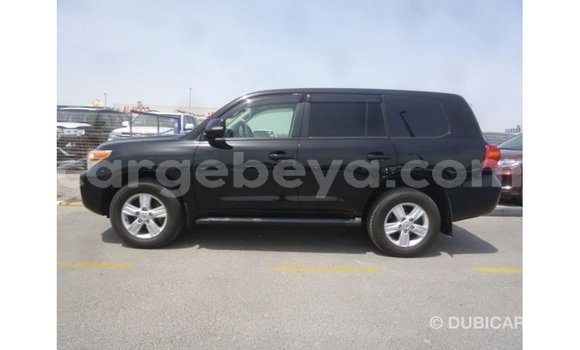 ይግዙ Imported Toyota Land Cruiser ጥቁር መኪና በ Import - Dubai በ ኢትዮጵያ ይግዙ Imported Toyota Land Cruiser ጥቁር መኪና በ Import - Dubai በ ኢትዮጵያ