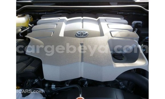 ይግዙ Imported Toyota Land Cruiser ብናማ መኪና በ Import - Dubai በ ኢትዮጵያ ይግዙ Imported Toyota Land Cruiser ብናማ መኪና በ Import - Dubai በ ኢትዮጵያ
