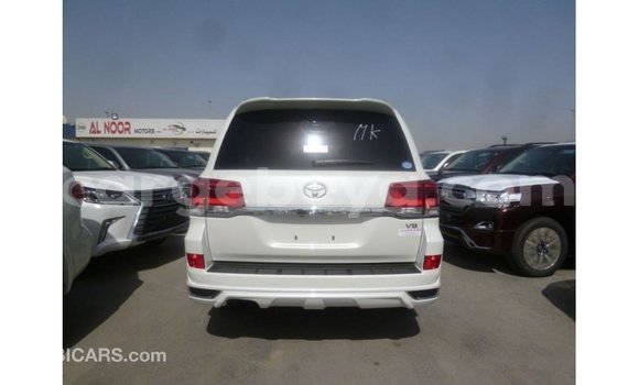 Buy Import Toyota Land Cruiser White Car in Import - Dubai in Ethiopia Buy Import Toyota Land Cruiser White Car in Import - Dubai in Ethiopia