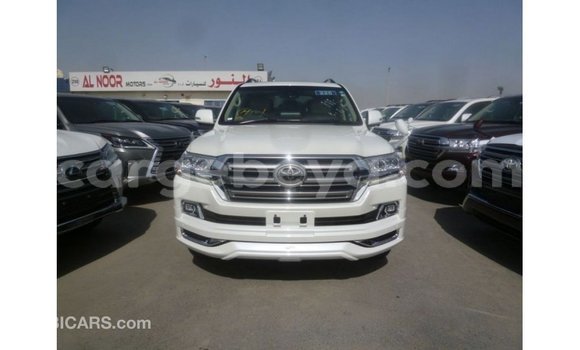 Buy Import Toyota Land Cruiser White Car in Import - Dubai in Ethiopia Buy Import Toyota Land Cruiser White Car in Import - Dubai in Ethiopia