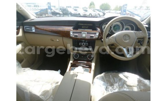 Buy Import Mercedes-Benz 190 White Car in Import - Dubai in Ethiopia Buy Import Mercedes-Benz 190 White Car in Import - Dubai in Ethiopia