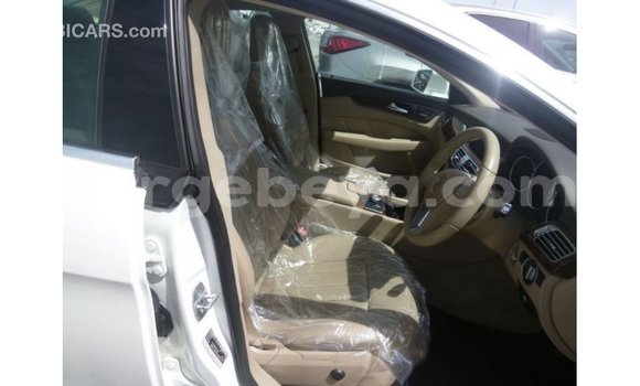 Buy Import Mercedes-Benz 190 White Car in Import - Dubai in Ethiopia Buy Import Mercedes-Benz 190 White Car in Import - Dubai in Ethiopia