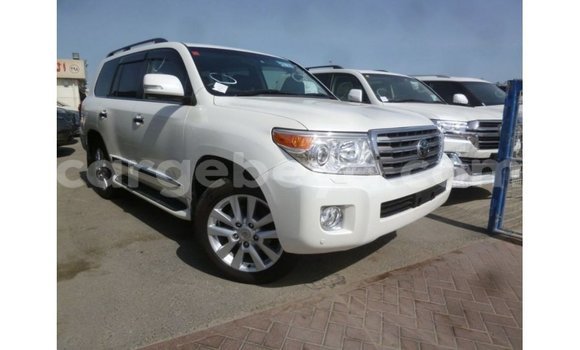 Buy Import Toyota Land Cruiser White Car in Import - Dubai in Ethiopia Buy Import Toyota Land Cruiser White Car in Import - Dubai in Ethiopia