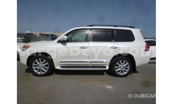 Buy Import Toyota Land Cruiser White Car in Import - Dubai in Ethiopia Buy Import Toyota Land Cruiser White Car in Import - Dubai in Ethiopia
