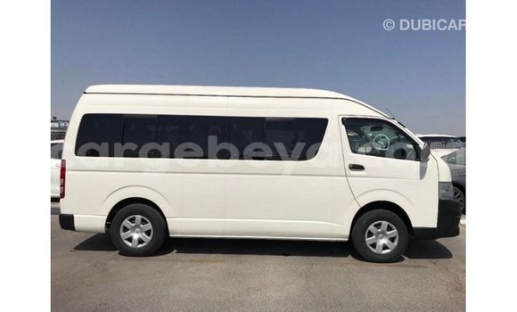 ይግዙ Imported Toyota Hiace ነጭ መኪና በ Import - Dubai በ ኢትዮጵያ ይግዙ Imported Toyota Hiace ነጭ መኪና በ Import - Dubai በ ኢትዮጵያ