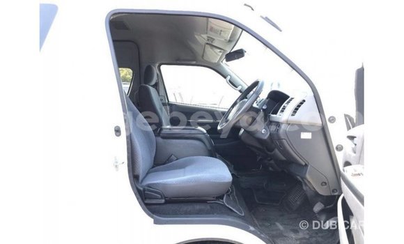 ይግዙ Imported Toyota Hiace ነጭ መኪና በ Import - Dubai በ ኢትዮጵያ ይግዙ Imported Toyota Hiace ነጭ መኪና በ Import - Dubai በ ኢትዮጵያ