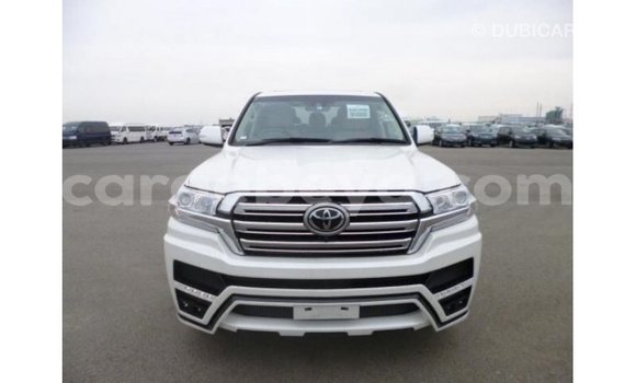 ይግዙ Imported Toyota Land Cruiser ነጭ መኪና በ Import - Dubai በ ኢትዮጵያ ይግዙ Imported Toyota Land Cruiser ነጭ መኪና በ Import - Dubai በ ኢትዮጵያ