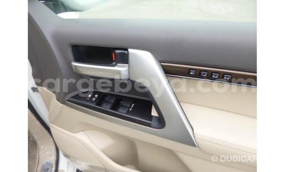 ይግዙ Imported Toyota Land Cruiser ነጭ መኪና በ Import - Dubai በ ኢትዮጵያ ይግዙ Imported Toyota Land Cruiser ነጭ መኪና በ Import - Dubai በ ኢትዮጵያ