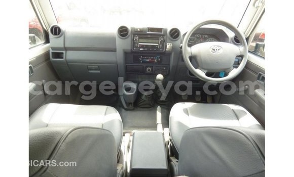 Buy Import Toyota Land Cruiser White Car in Import - Dubai in Ethiopia Buy Import Toyota Land Cruiser White Car in Import - Dubai in Ethiopia