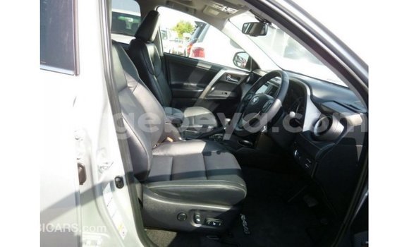 Buy Import Toyota HiAce Other Truck in Import - Dubai in Ethiopia Buy Import Toyota HiAce Other Truck in Import - Dubai in Ethiopia