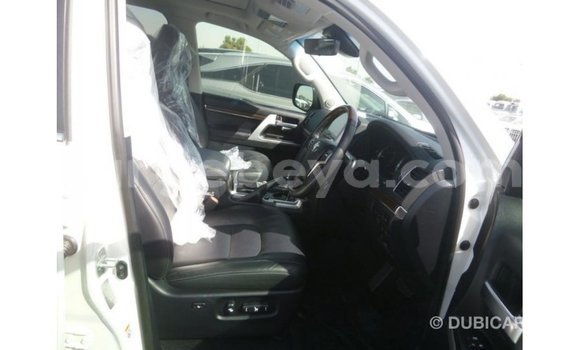 Buy Import Toyota Land Cruiser White Car in Import - Dubai in Ethiopia Buy Import Toyota Land Cruiser White Car in Import - Dubai in Ethiopia