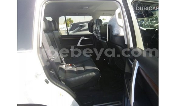 Buy Import Toyota Land Cruiser White Car in Import - Dubai in Ethiopia Buy Import Toyota Land Cruiser White Car in Import - Dubai in Ethiopia
