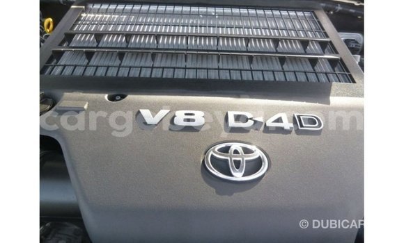 Buy Import Toyota Land Cruiser White Car in Import - Dubai in Ethiopia Buy Import Toyota Land Cruiser White Car in Import - Dubai in Ethiopia