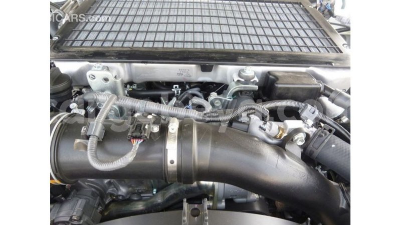 Big with watermark toyota land cruiser ethiopia import dubai 6670