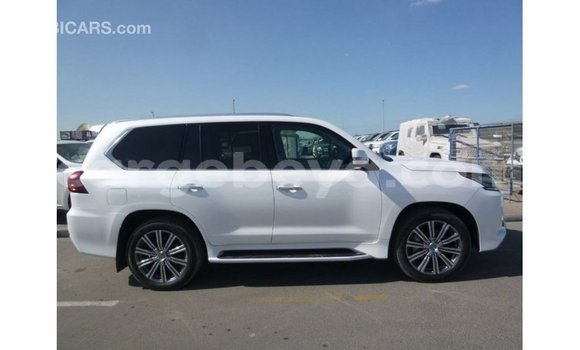 ይግዙ Imported Lexus LX ነጭ መኪና በ Import - Dubai በ ኢትዮጵያ ይግዙ Imported Lexus LX ነጭ መኪና በ Import - Dubai በ ኢትዮጵያ