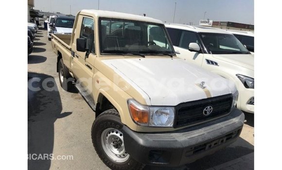 ይግዙ Imported Toyota Land Cruiser Beige መኪና በ Import - Dubai በ ኢትዮጵያ ይግዙ Imported Toyota Land Cruiser Beige መኪና በ Import - Dubai በ ኢትዮጵያ