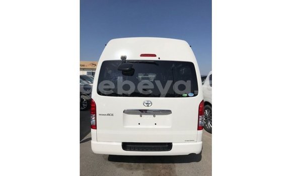 ይግዙ Imported Toyota Hiace ነጭ መኪና በ Import - Dubai በ ኢትዮጵያ ይግዙ Imported Toyota Hiace ነጭ መኪና በ Import - Dubai በ ኢትዮጵያ