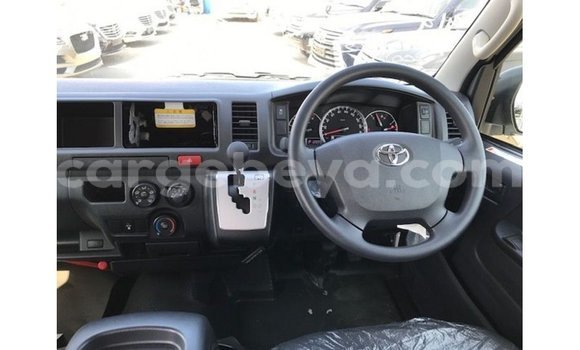 ይግዙ Imported Toyota Hiace ነጭ መኪና በ Import - Dubai በ ኢትዮጵያ ይግዙ Imported Toyota Hiace ነጭ መኪና በ Import - Dubai በ ኢትዮጵያ