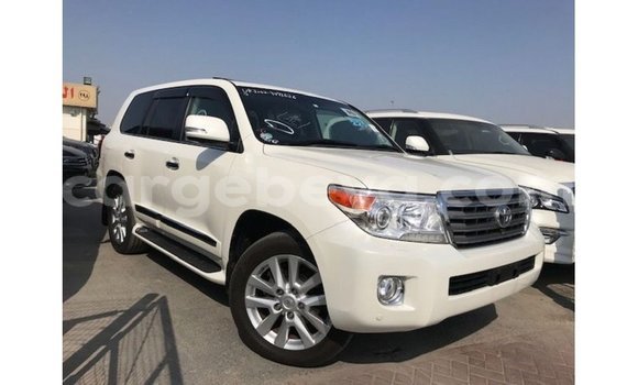 Buy Import Toyota Land Cruiser White Car in Import - Dubai in Ethiopia Buy Import Toyota Land Cruiser White Car in Import - Dubai in Ethiopia