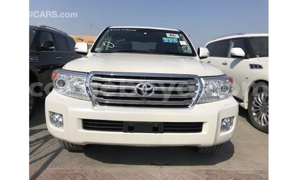 Buy Import Toyota Land Cruiser White Car in Import - Dubai in Ethiopia Buy Import Toyota Land Cruiser White Car in Import - Dubai in Ethiopia