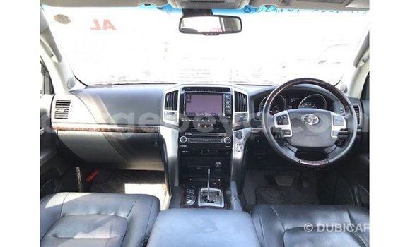 Buy Import Toyota Land Cruiser White Car in Import - Dubai in Ethiopia Buy Import Toyota Land Cruiser White Car in Import - Dubai in Ethiopia
