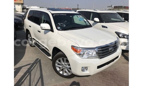 Buy Import Toyota Land Cruiser White Car in Import - Dubai in Ethiopia Buy Import Toyota Land Cruiser White Car in Import - Dubai in Ethiopia