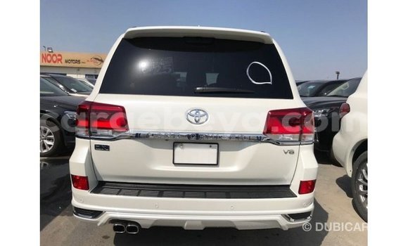Buy Import Toyota Land Cruiser White Car in Import - Dubai in Ethiopia Buy Import Toyota Land Cruiser White Car in Import - Dubai in Ethiopia