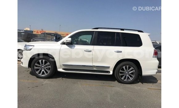 Buy Import Toyota Land Cruiser White Car in Import - Dubai in Ethiopia Buy Import Toyota Land Cruiser White Car in Import - Dubai in Ethiopia